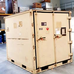 verdächtiger Fracht Container